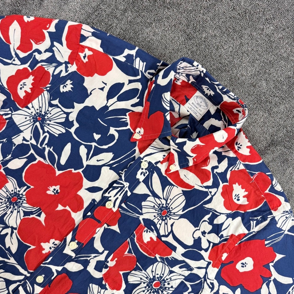 Brooks Brothers Regent Fit Mens Small Floral Hibiscus Short Sleeve Button Down